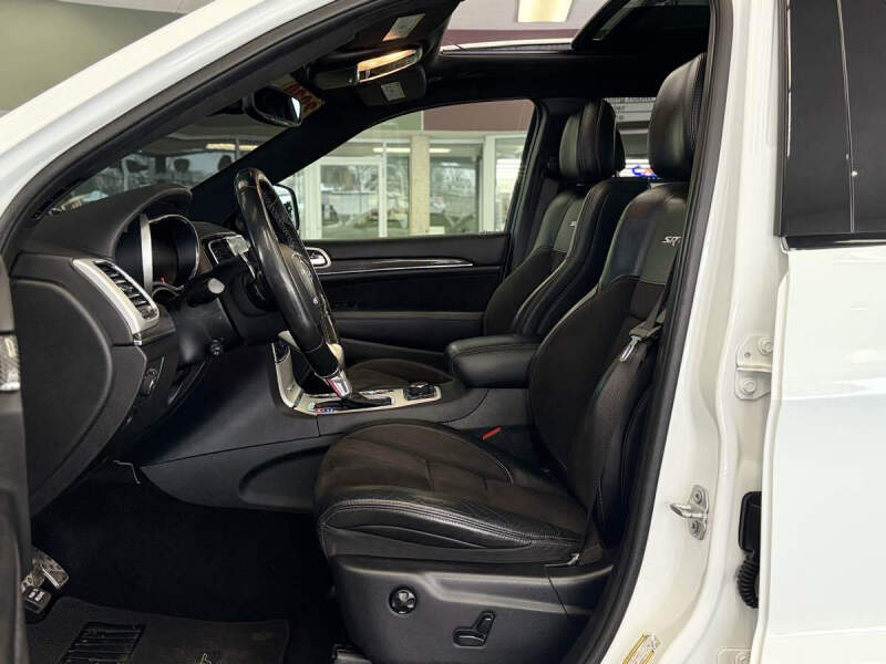 2020 Jeep Grand Cherokee SRT