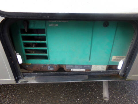 2008 Winnebago Outlook