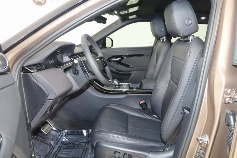 2024 Land Rover Range Rover Evoque P250 Dynamic SE