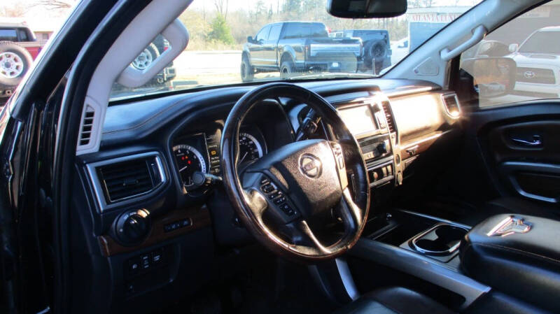 2018 Nissan Titan Platinum Reserve