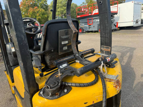 2019 Yale GLP030V