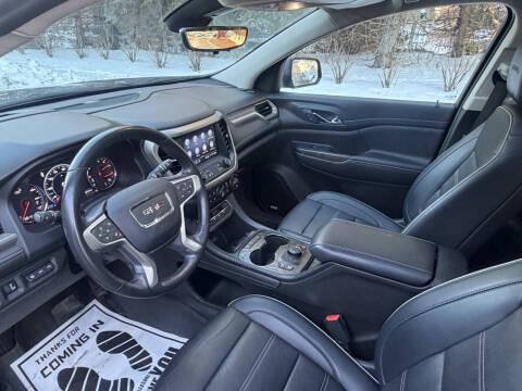 2022 GMC Acadia Denali