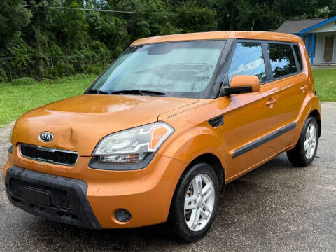 2011 Kia Soul +
