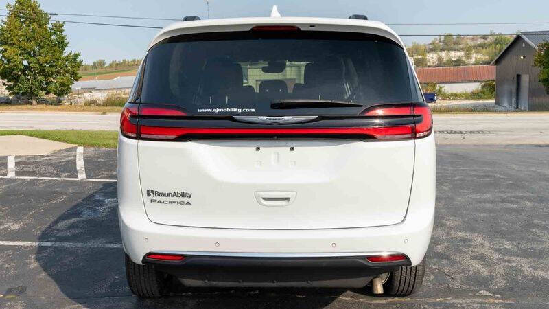 2022 Chrysler Pacifica Touring L