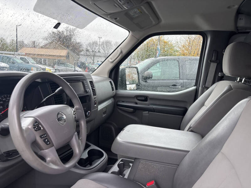 2019 Nissan NV 2500 HD SV