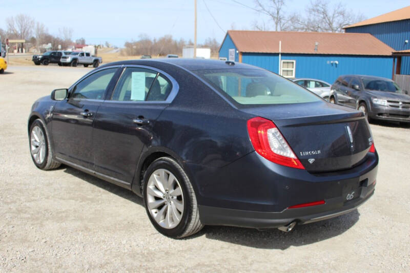 2014 Lincoln MKS Base photo 8