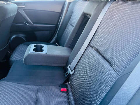 2012 Mazda MAZDA3 i Touring