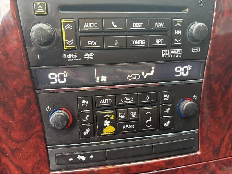 2011 Cadillac Escalade Luxury
