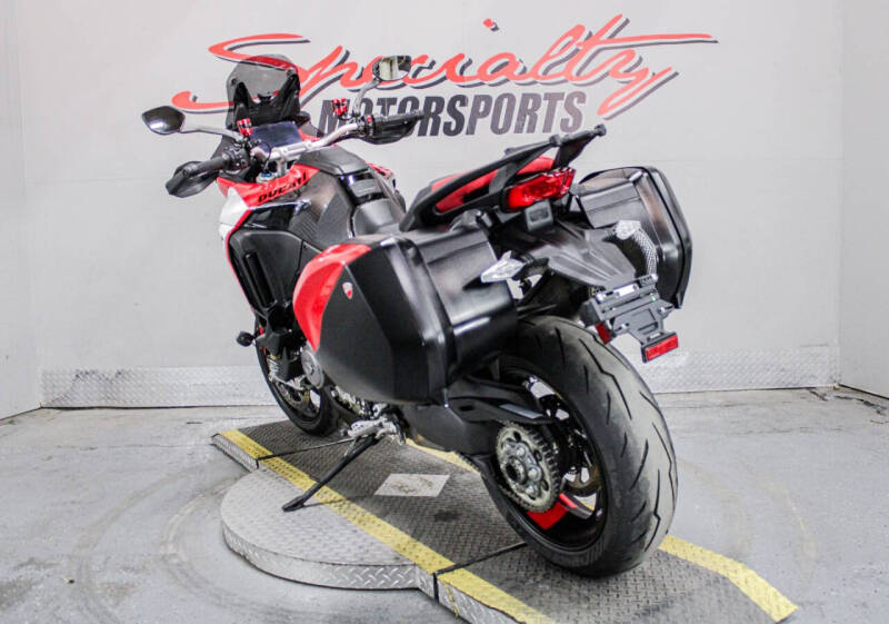 2023 Ducati Multistrada V4 Pike Peak