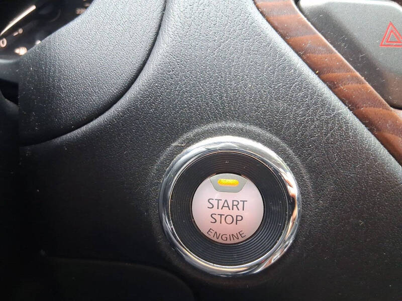 2018 Nissan Pathfinder Platinum