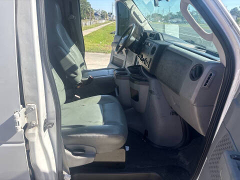 2011 Ford E-Series E-150