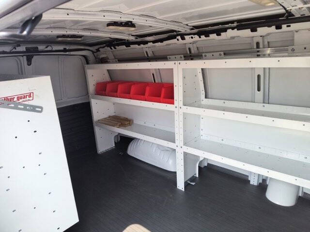 2025 Chevrolet Express 2500