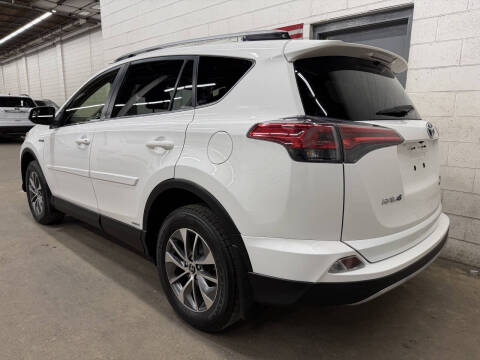 2017 Toyota RAV4 Hybrid XLE