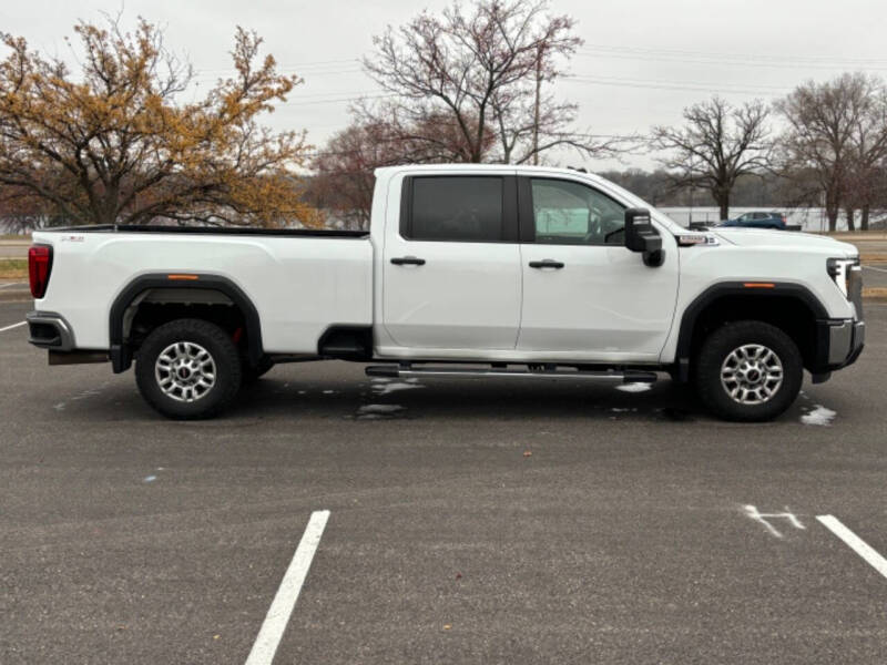 2024 GMC Sierra 2500HD Pro