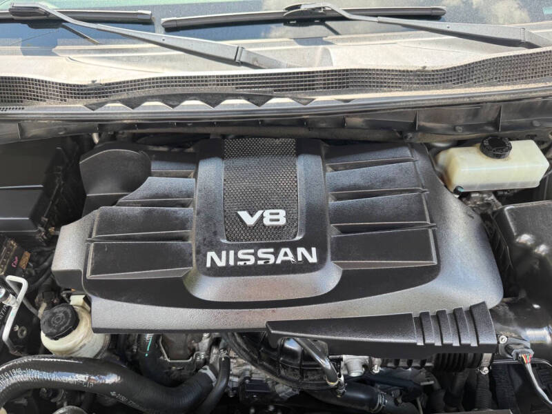 2018 Nissan Titan SL