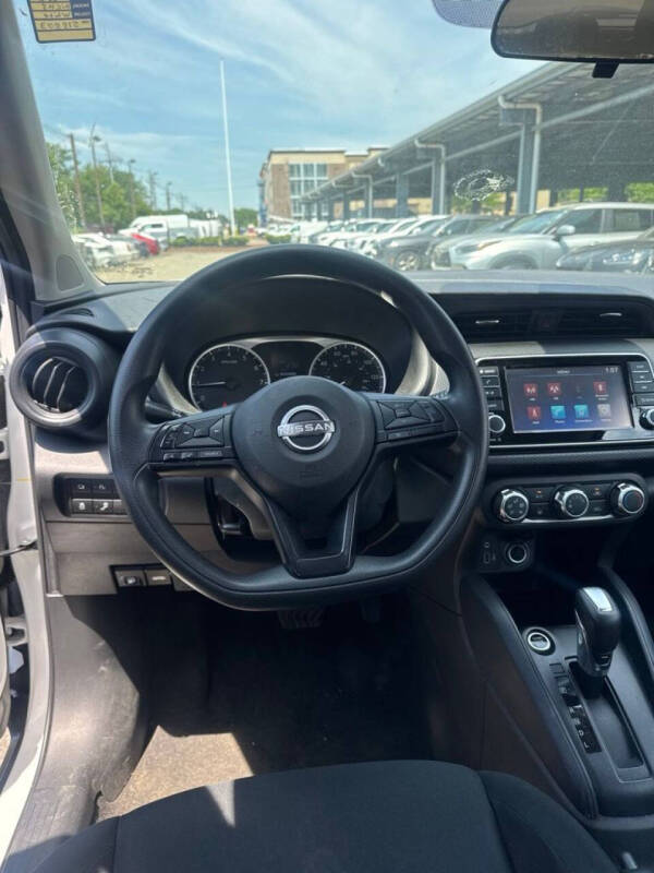 2023 Nissan Kicks S