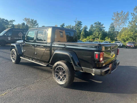 2023 Jeep Gladiator Overland