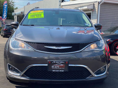 2017 Chrysler Pacifica Touring Plus