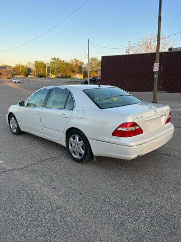 2004 Lexus LS 430