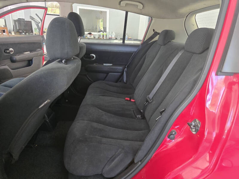 2010 Nissan Versa 1.8 S