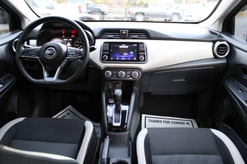 2022 Nissan Versa SV