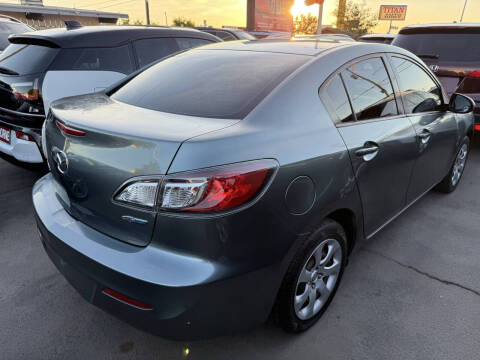 2013 Mazda MAZDA3 i Sport