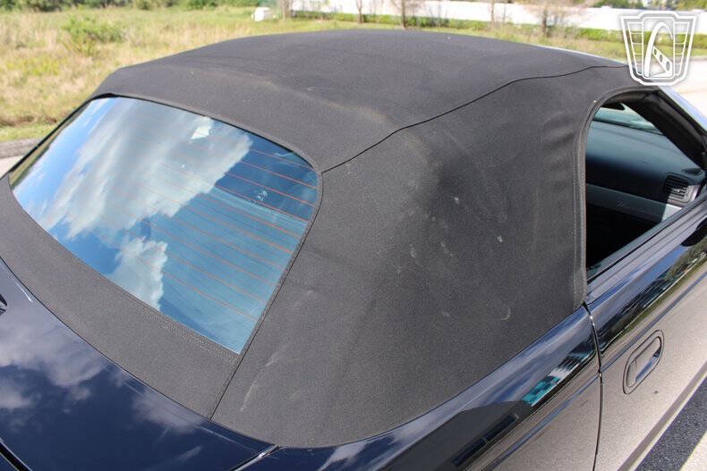 2005 Ford Thunderbird Deluxe