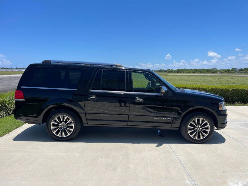 2016 Lincoln Navigator L Select