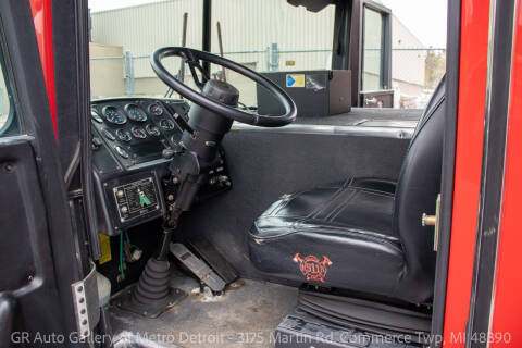 2001 Hendrickson Firetruck