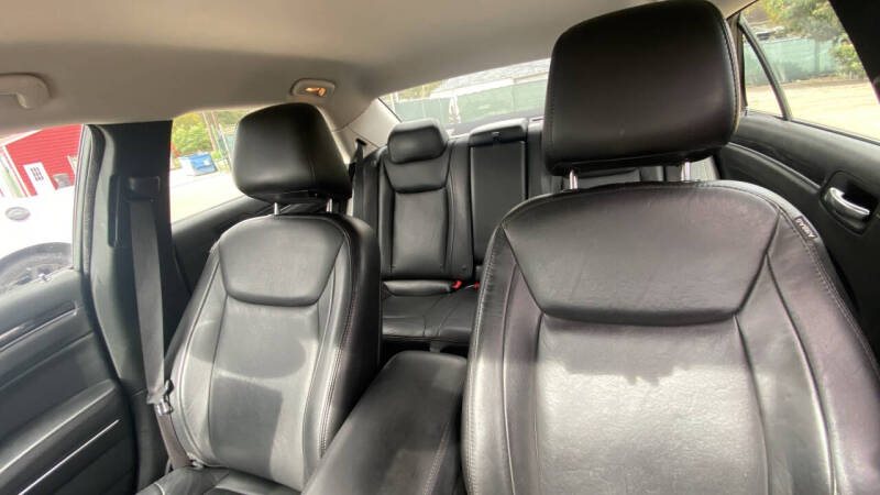 2018 Chrysler 300 Touring