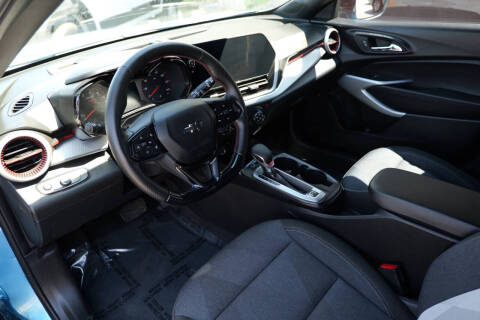 2025 Chevrolet Trax RS