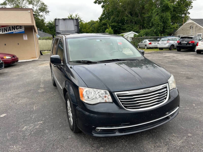 2013 Chrysler Town and Country for sale at Reliable Cars LLC in Lebanon TN