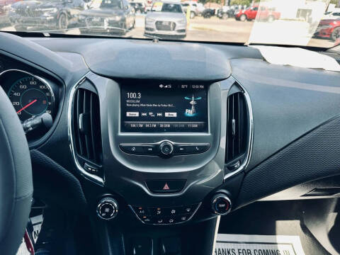 2017 Chevrolet Cruze LT Auto