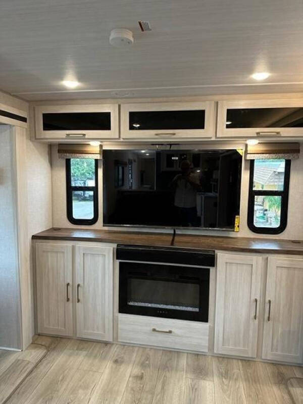 2024 Forest River Surveyor