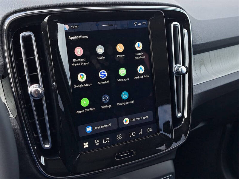 2026 Volvo XC40 B4 Core