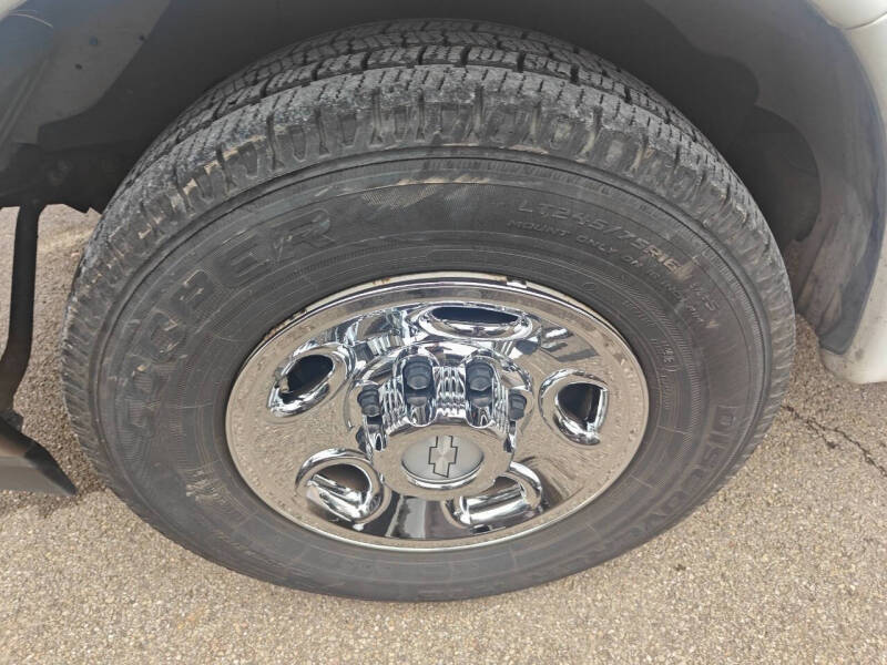 2017 Chevrolet Express 2500