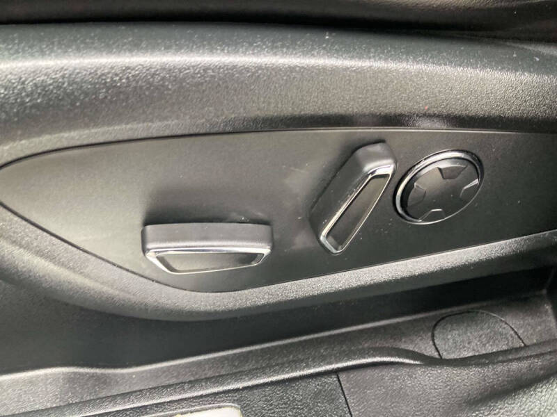 2019 Lincoln MKC Select