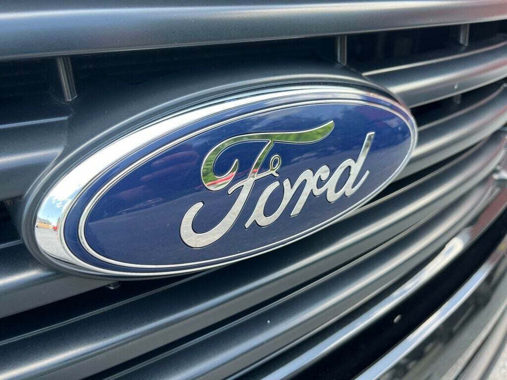 2014 Ford F-150 11