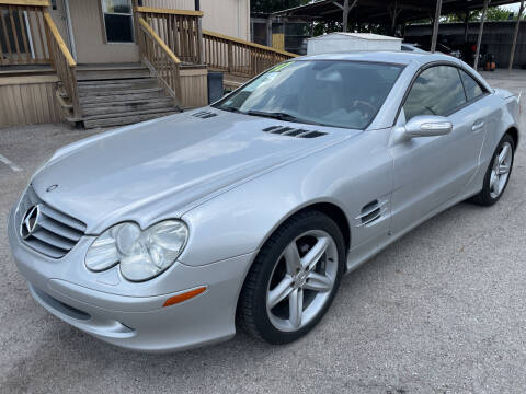 2005 Mercedes-Benz SL-Class for sale at OASIS PARK & SELL in Spring TX