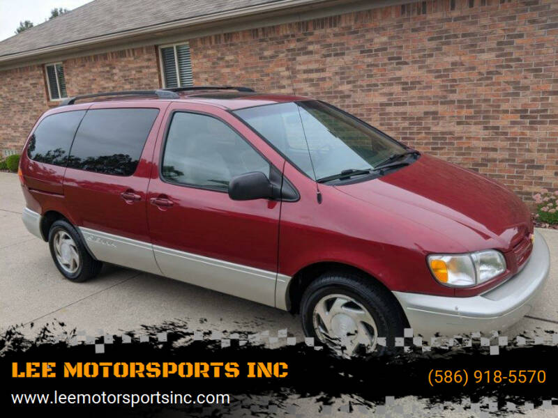 2000 Toyota Sienna for sale at LEE MOTORSPORTS INC in Mount Clemens MI