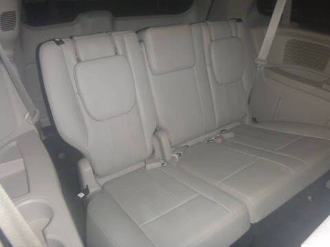 2013 Chrysler Town and Country Touring-L