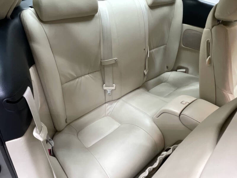 2004 Lexus SC 430