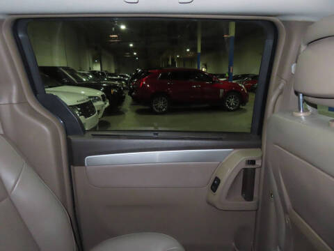 2012 Volkswagen Routan