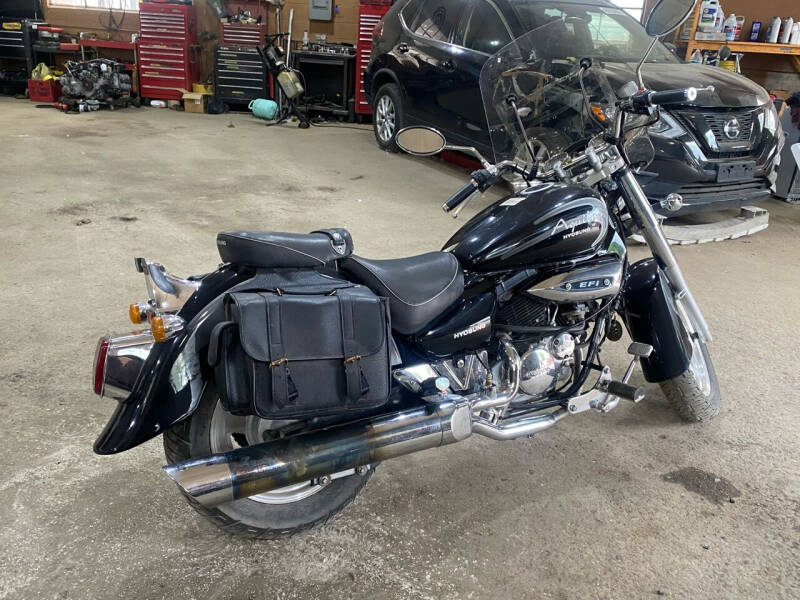 2012 Hyosing Aguila