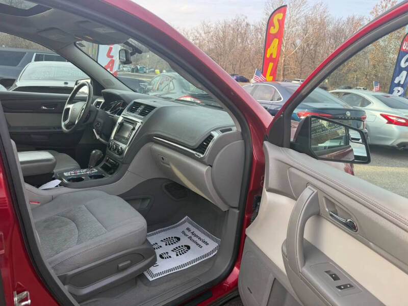 2013 GMC Acadia SLE-2