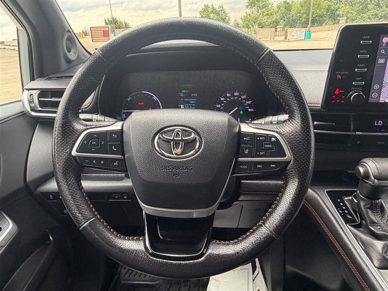 2021 Toyota Sienna XSE 7-Passenger