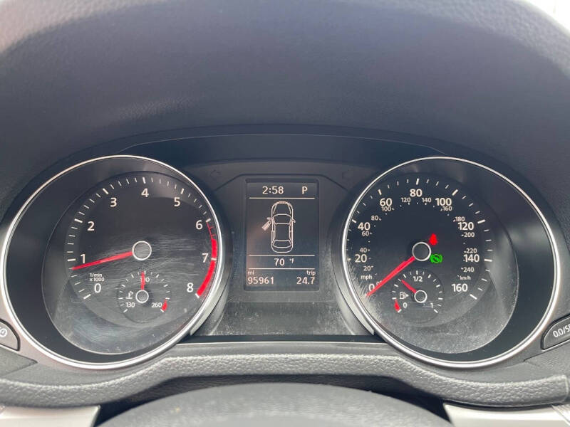 2016 Volkswagen Passat 1.8T S