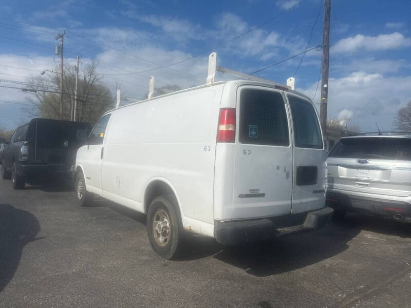 2005 Chevrolet Express 2500