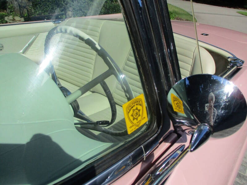 1957 Ford Thunderbird