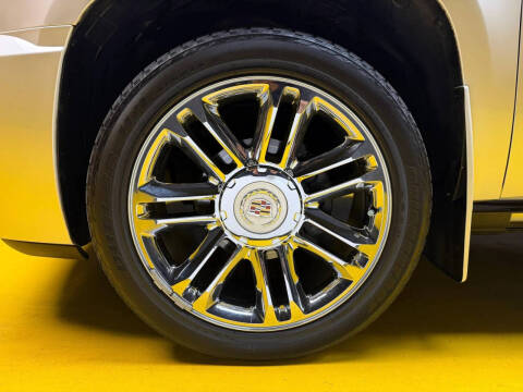 2012 Cadillac Escalade Platinum Edition